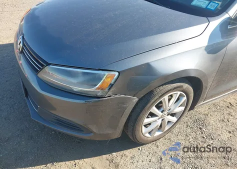 2013 Volkswagen Jetta 2.5L Se z USA, uszkodzony, nr VIN 3VWDP7AJ4DM447363